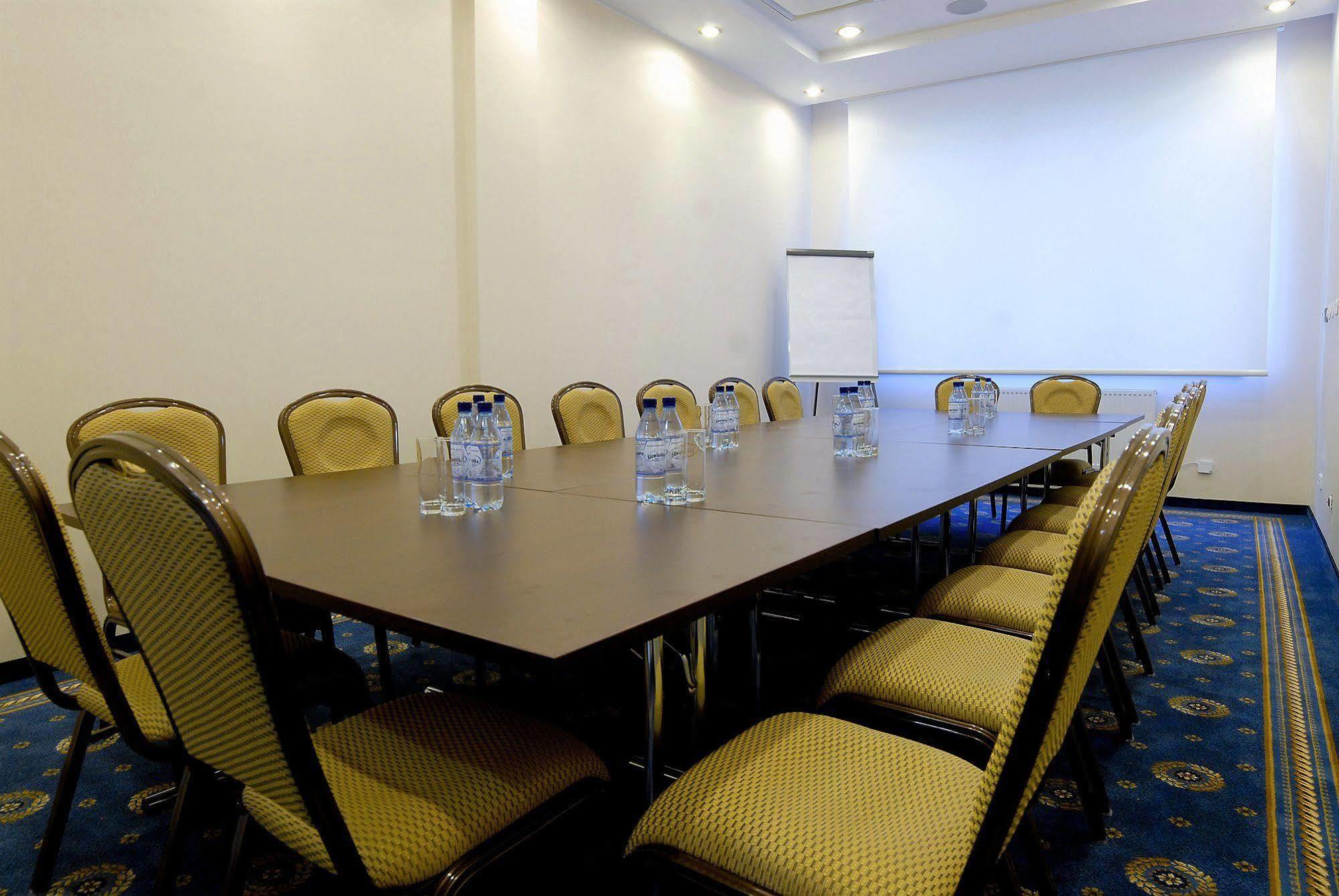 Ambasador Centrum Lodź Bagian luar foto