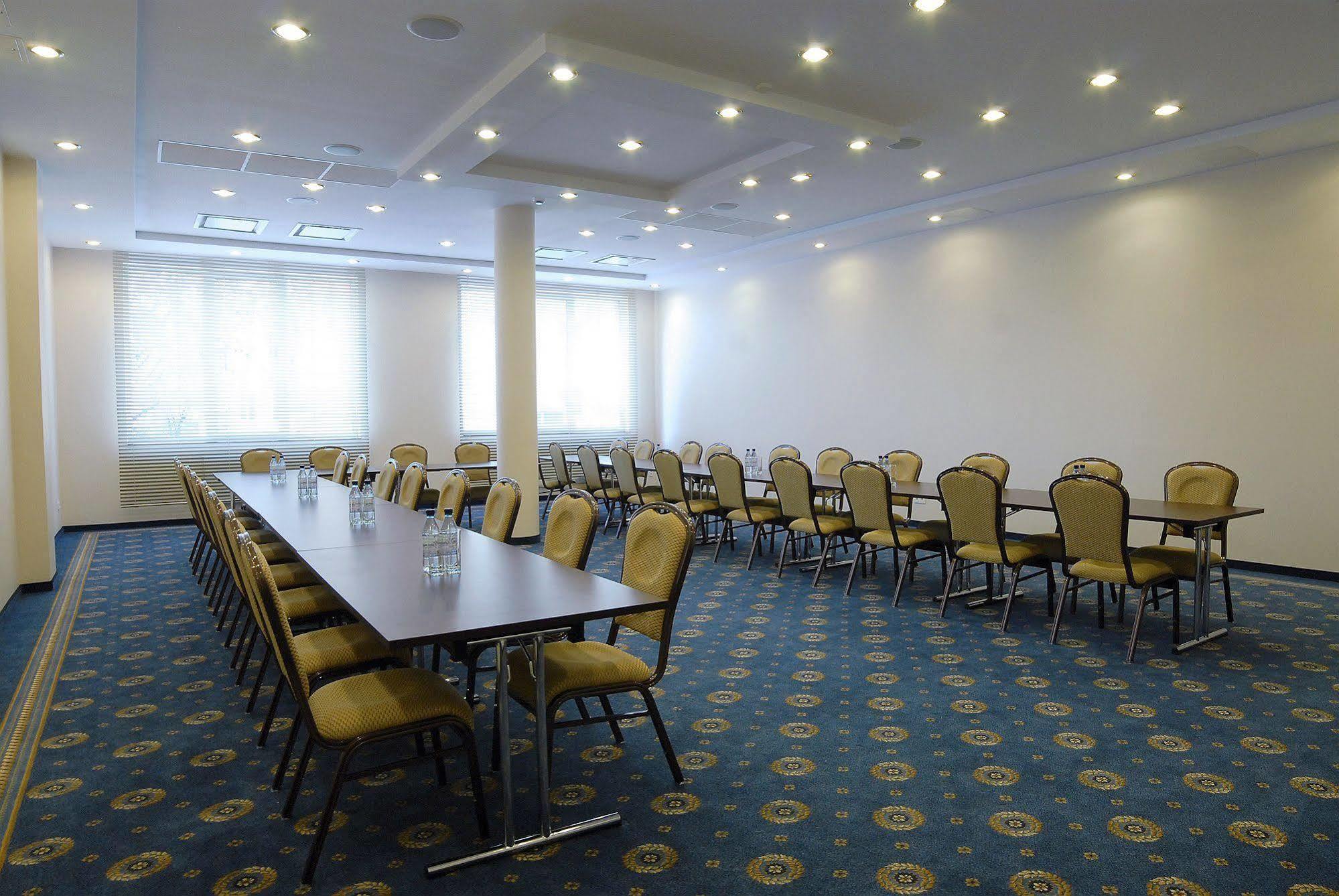 Ambasador Centrum Lodź Bagian luar foto